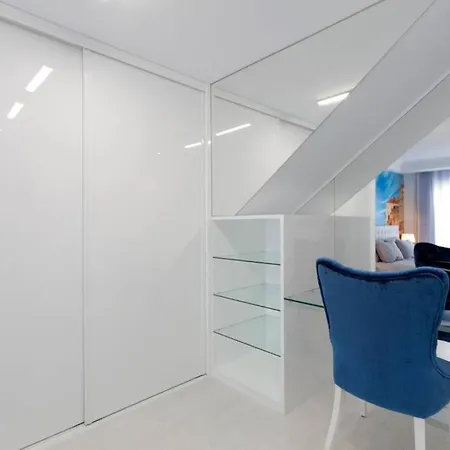 Puerto Banus Penthouse K1 Марбелья